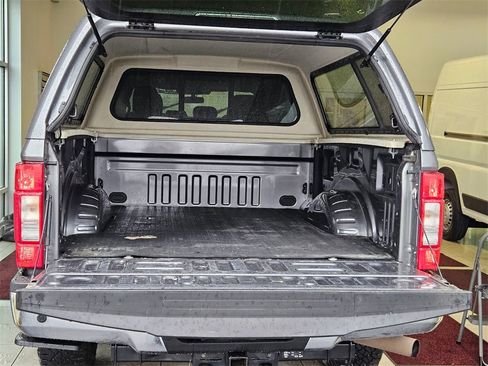 Used 2022 Ford F250 Lariat w/ Lariat Value Package image 31