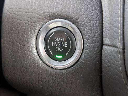 Used 2022 GMC Yukon Denali image 31