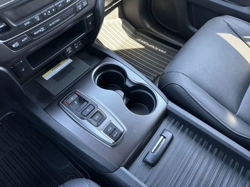 Used 2023 Honda Passport EX-L image 9
