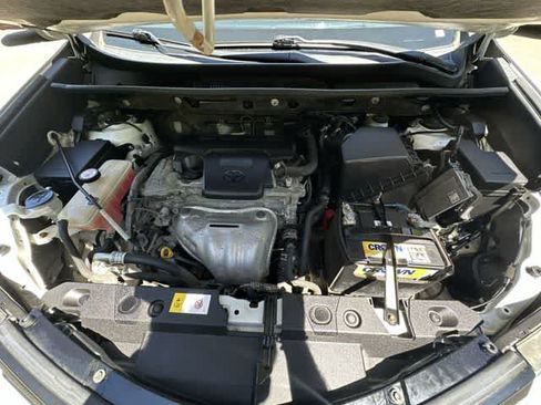 Used 2017 Toyota RAV4 LE w/ All Weather Liner Package AWD/4WD image 21