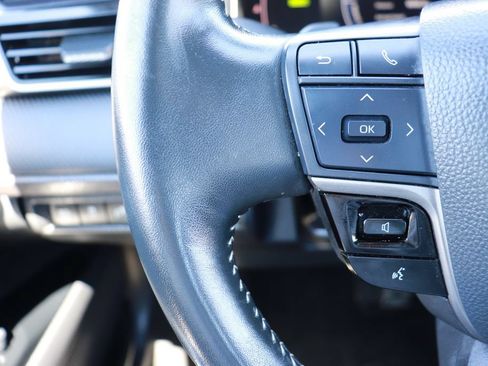Used 2025 Toyota Camry SE FWD image 21