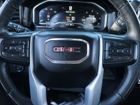 Used 2024 GMC Sierra 1500 SLT image 17