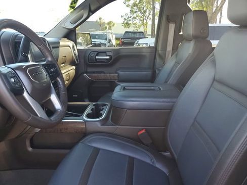 Used 2021 GMC Sierra 1500 Denali w/ Denali Ultimate Package AWD/4WD image 19