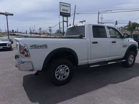 Used 2018 RAM 2500 Tradesman w/ Chrome Appearance Group AWD/4WD image 12