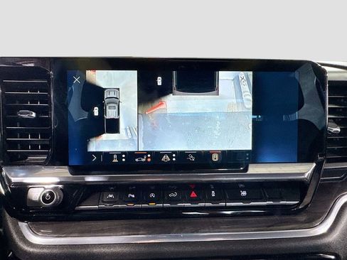 Used 2024 Chevrolet Silverado 1500 LTZ image 28