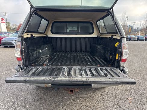 Used 2011 Toyota Tacoma 4x4 Double Cab image 5