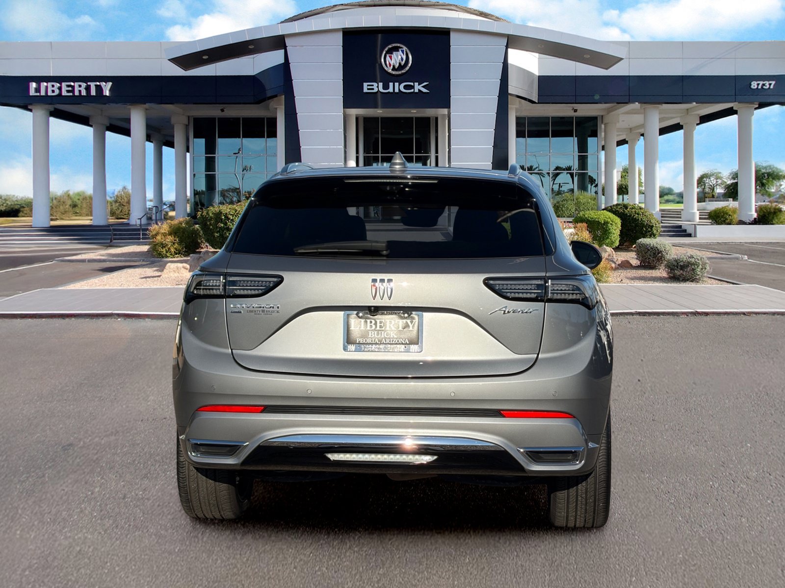 Used 2025 Buick Envision Avenir AWD/4WD image 8