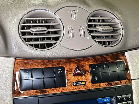 Used 2008 Mercedes-Benz CLK 350 Cabriolet image 31