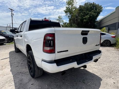 Used 2024 RAM 1500 Laramie AWD/4WD image 5
