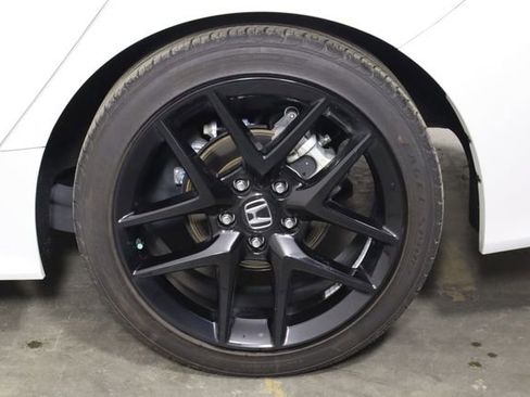 Used 2025 Honda Civic Sport image 33