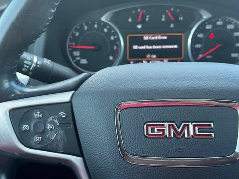 Used 2022 GMC Acadia SLT w/ LPO, Floor Liner Package AWD/4WD image 27