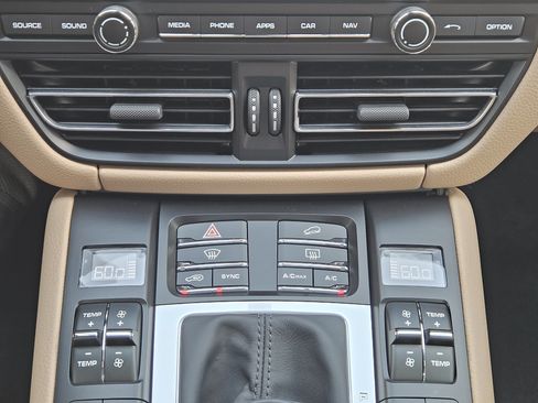 Certified 2021 Porsche Macan GTS AWD/4WD image 19