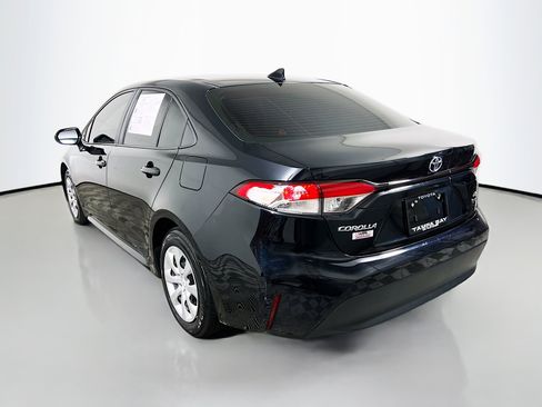 Used 2025 Toyota Corolla LE image 8