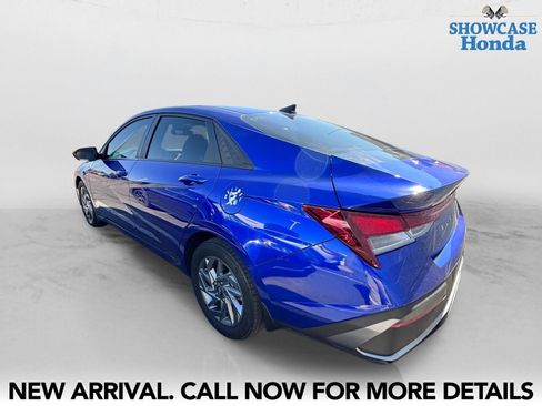 Used 2024 Hyundai Elantra SEL FWD image 4