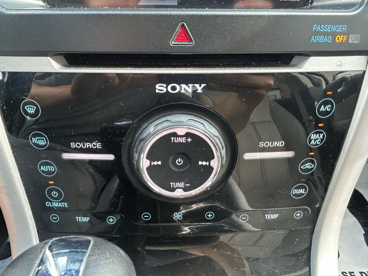 Used 2011 Ford Edge Limited FWD image 24