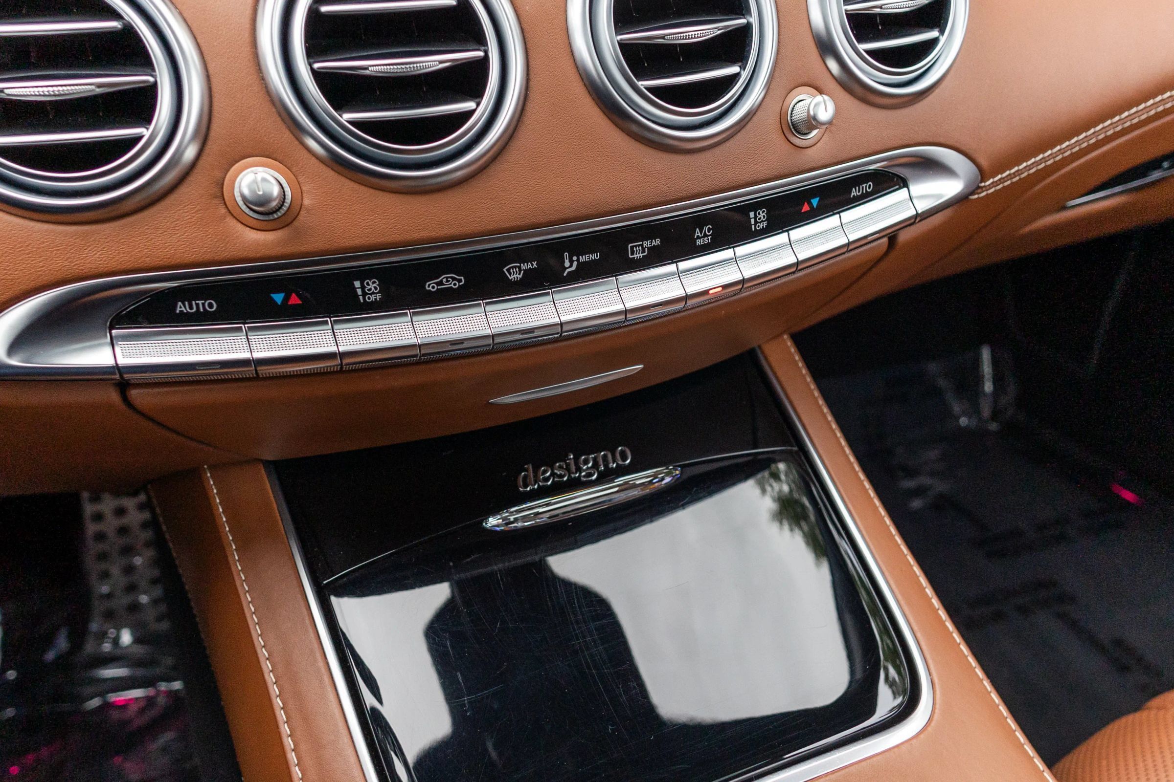 Used 2019 Mercedes-Benz S 560 4MATIC Coupe image 30