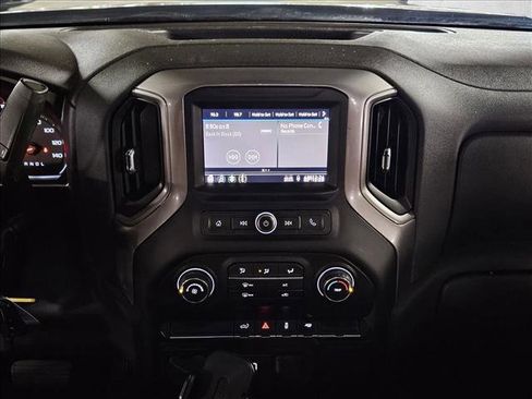 Used 2020 Chevrolet Silverado 1500 Custom w/ Custom Value Package image 13