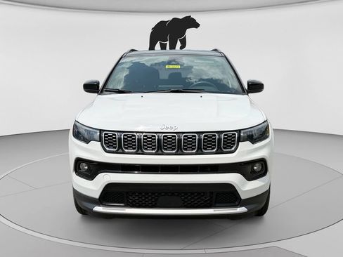 Used 2025 Jeep Compass Limited AWD/4WD image 8