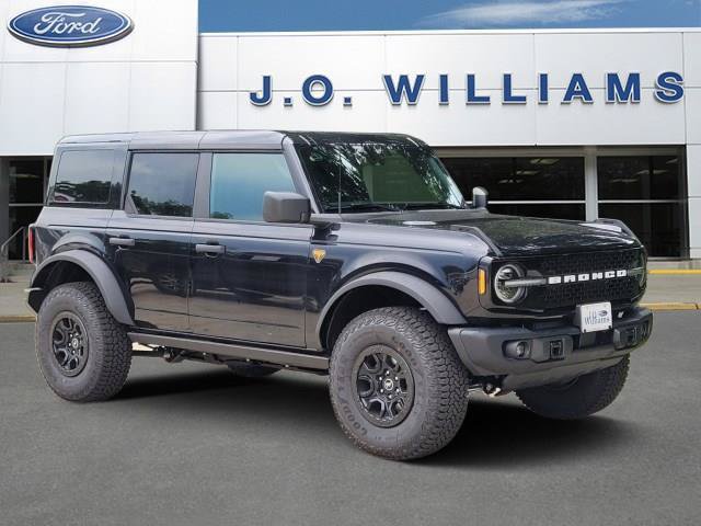 New 2026 Ford Bronco Badlands w/ Sasquatch Package AWD/4WD image 1