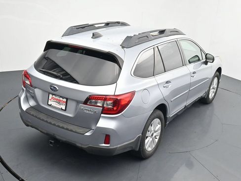 Used 2017 Subaru Outback 2.5i Premium AWD/4WD image 29