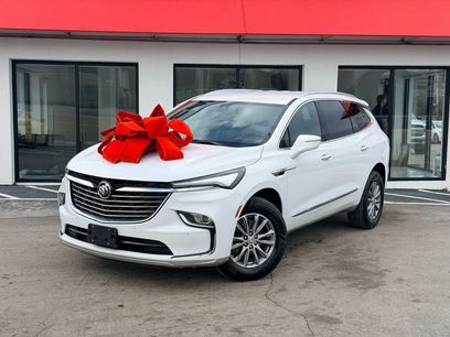 Used 2023 Buick Enclave Essence