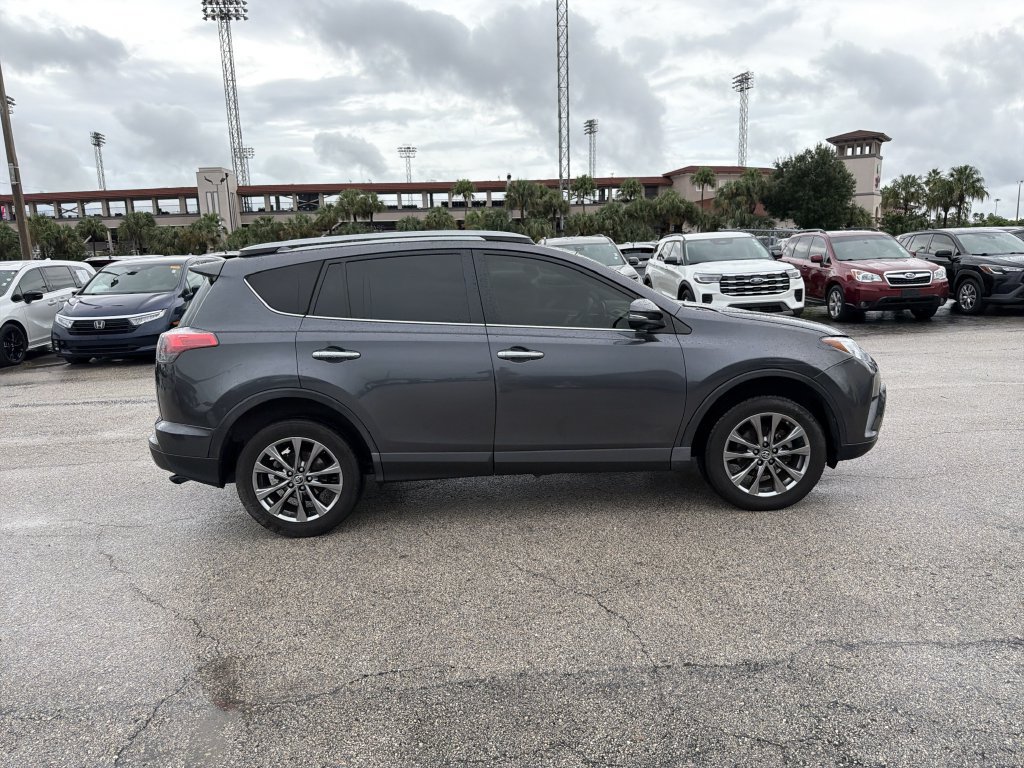 Used 2018 Toyota RAV4 Limited FWD image 3