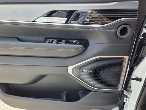 New 2026 Jeep Grand Wagoneer 2WD image 20