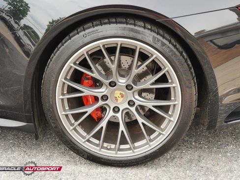 Used 2018 Porsche 911 Targa 4S AWD/4WD image 12