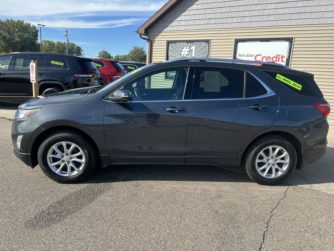 Used 2019 Chevrolet Equinox LT w/ Sun & Navigation Package AWD/4WD image 8