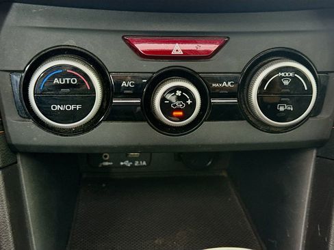 Used 2020 Subaru Crosstrek 2.0i Limited w/ Popular Package #4 image 15