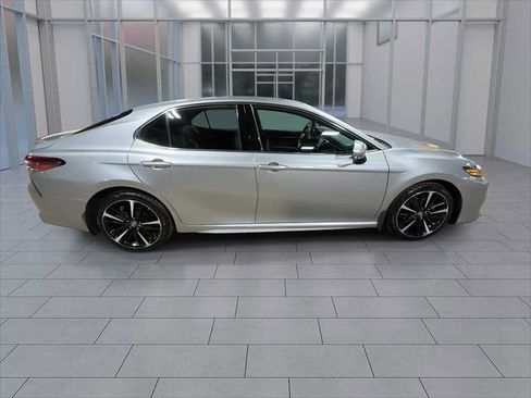Certified 2019 Toyota Camry XSE image 9