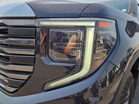 Used 2023 GMC Sierra 1500 AT4 w/ Technology Package AWD/4WD image 6