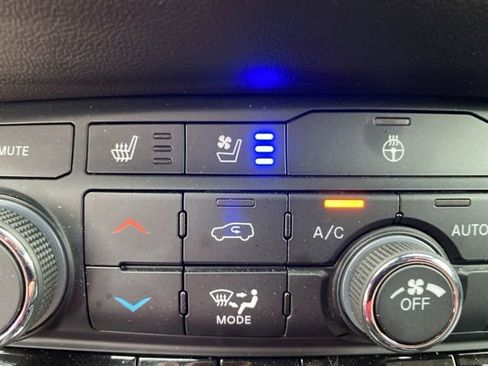 Used 2025 Dodge Durango R/T w/ Blacktop Package AWD/4WD image 30