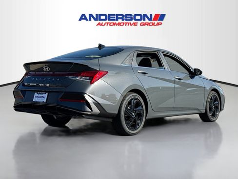 New 2026 Hyundai Elantra SEL Sport Premium image 2