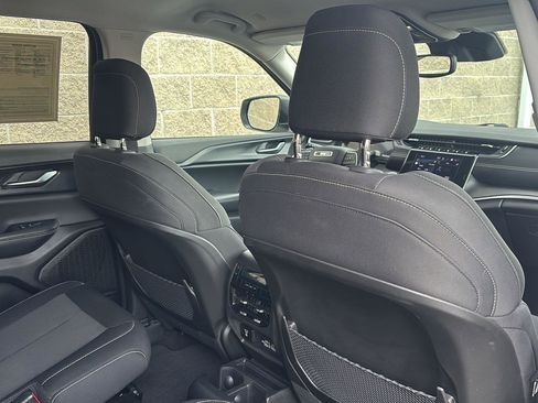 Used 2023 Jeep Grand Cherokee L Laredo w/ Luxury Tech Group I image 25