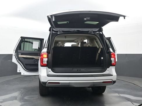 Used 2024 Ford Expedition XLT RWD image 36