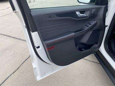 Used 2023 Ford Escape ST-Line Elite w/ Premium Technology Package AWD/4WD image 22