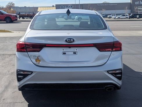 Used 2021 Kia Forte LXS FWD image 5