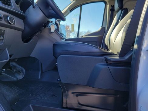 New 2025 Ford Transit 250 Low Roof AWD image 19