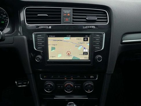 Used 2017 Volkswagen GTI Autobahn FWD image 25