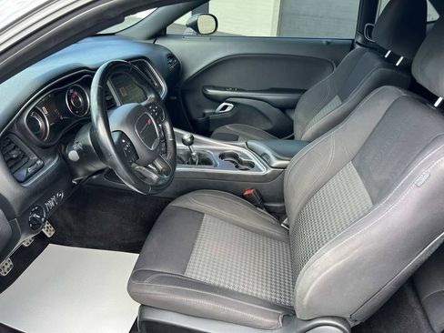 Used 2015 Dodge Challenger R/T w/ Quick Order Package 22B R/T image 10