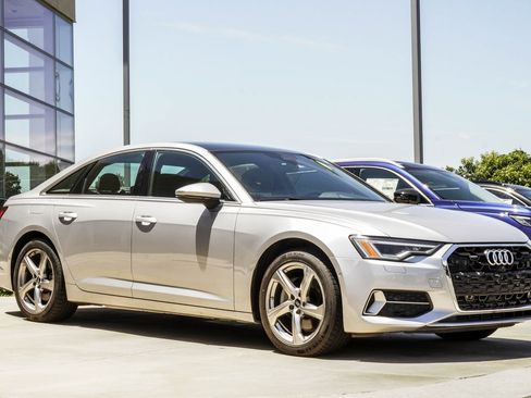 Used 2024 Audi A6 Premium Plus AWD/4WD image 4