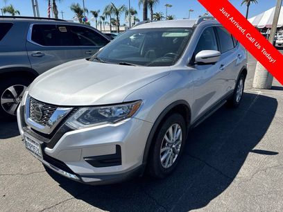 Used 2018 Nissan Rogue SV w/ Premium Package