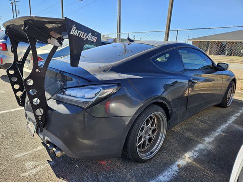 Used 2013 Hyundai Genesis 2.0T image 8