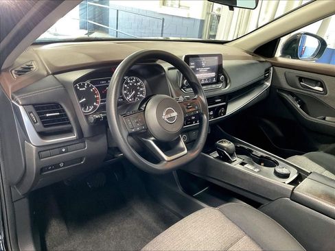 Used 2023 Nissan Rogue SV AWD/4WD image 8