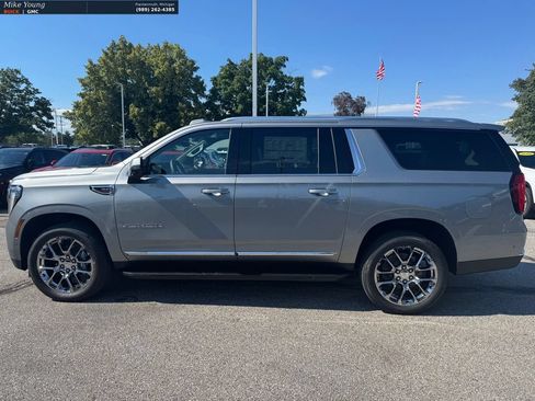 New 2026 GMC Yukon XL Elevation w/ Elevation Premium Package AWD/4WD image 2