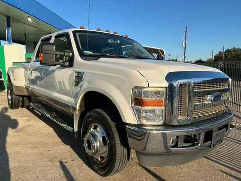 Used 2010 Ford F350 Lariat image 8