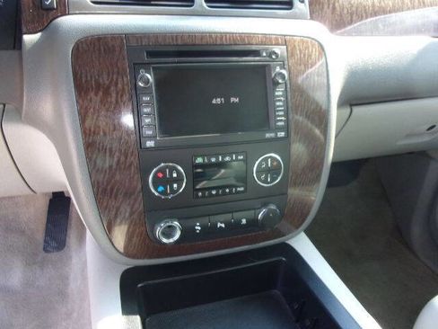 Used 2007 GMC Yukon SLT w/ SLT Preferred Equipment Group image 11