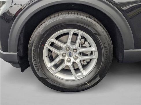 New 2026 Ford Explorer Active image 9