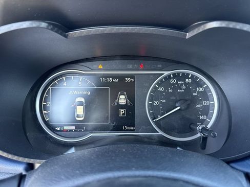 Used 2025 Nissan Versa SV w/ Trunk Package FWD image 18
